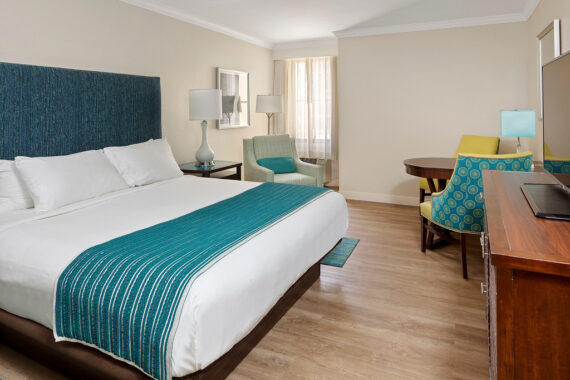 king guest room
