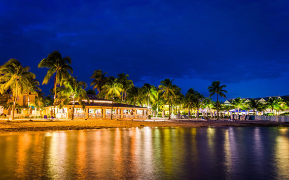 nightime-in-Key-West,-Florida